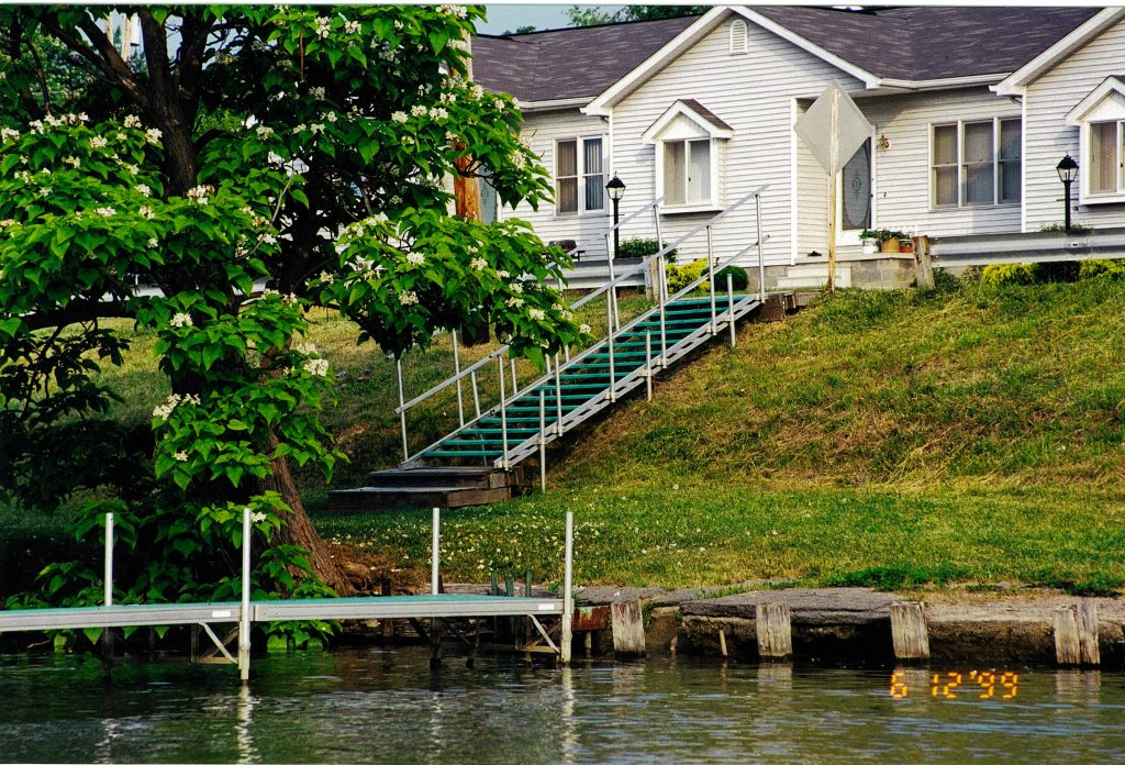 Lake Milton Docks and Lifts boat dock ideas for your lake front home